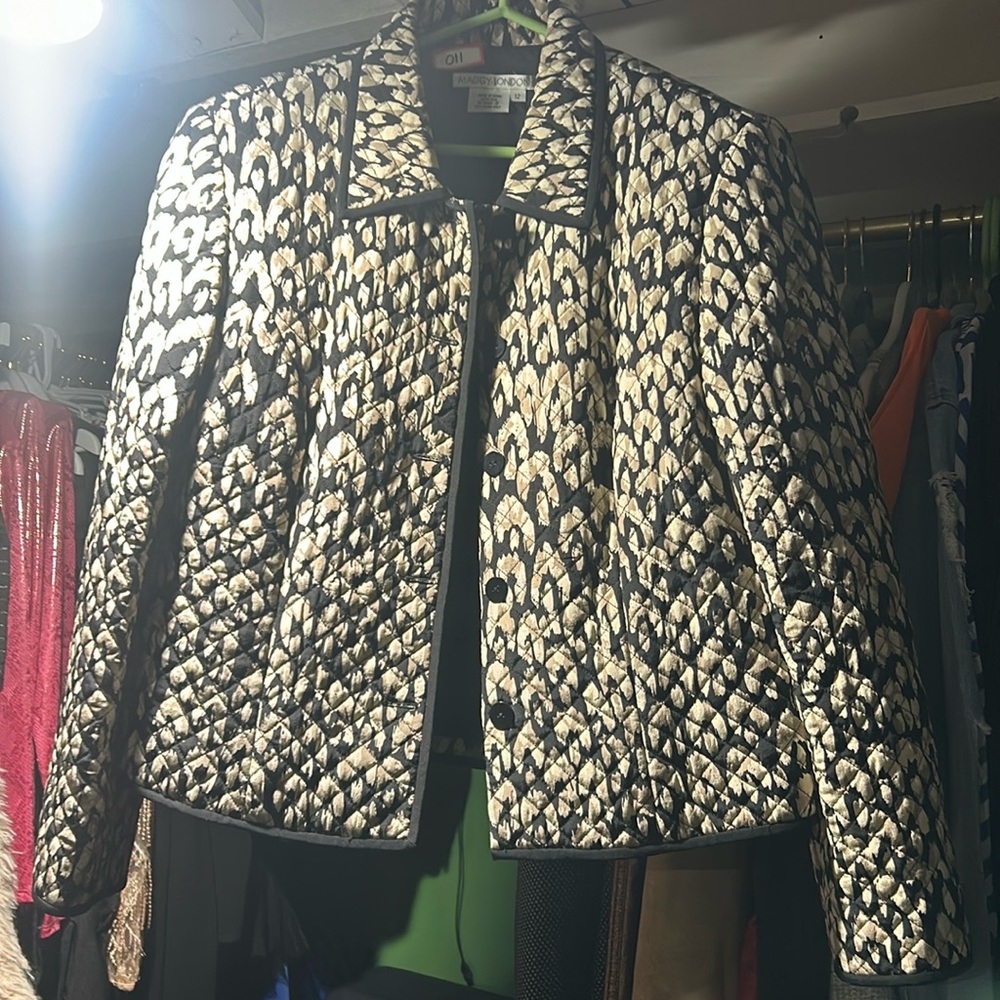 Women blazer in excellent condition